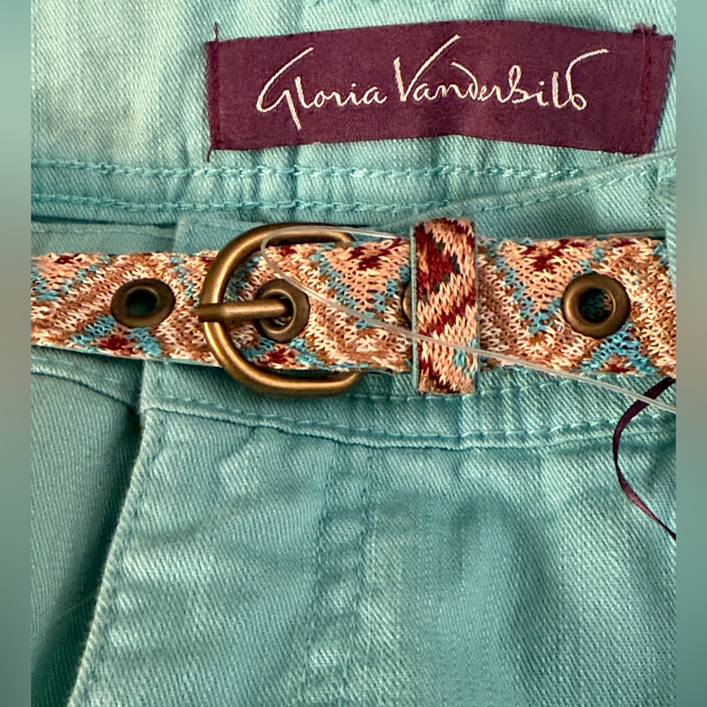 SOLD-Gloria Vanderbilt aqua capri with aztec belt - Picture 4 of 13